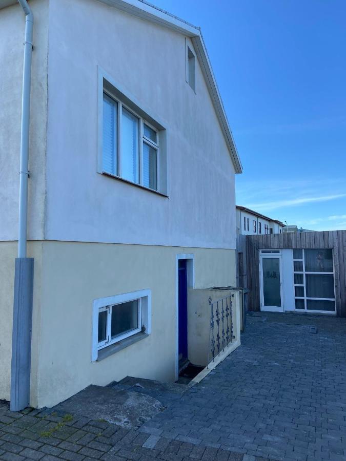 The Little Guesthouse Downtown - Keflavik Airport المظهر الخارجي الصورة
